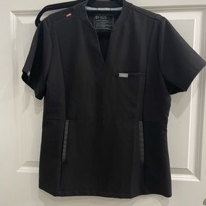 NWOT Figs Black Scrub top size L